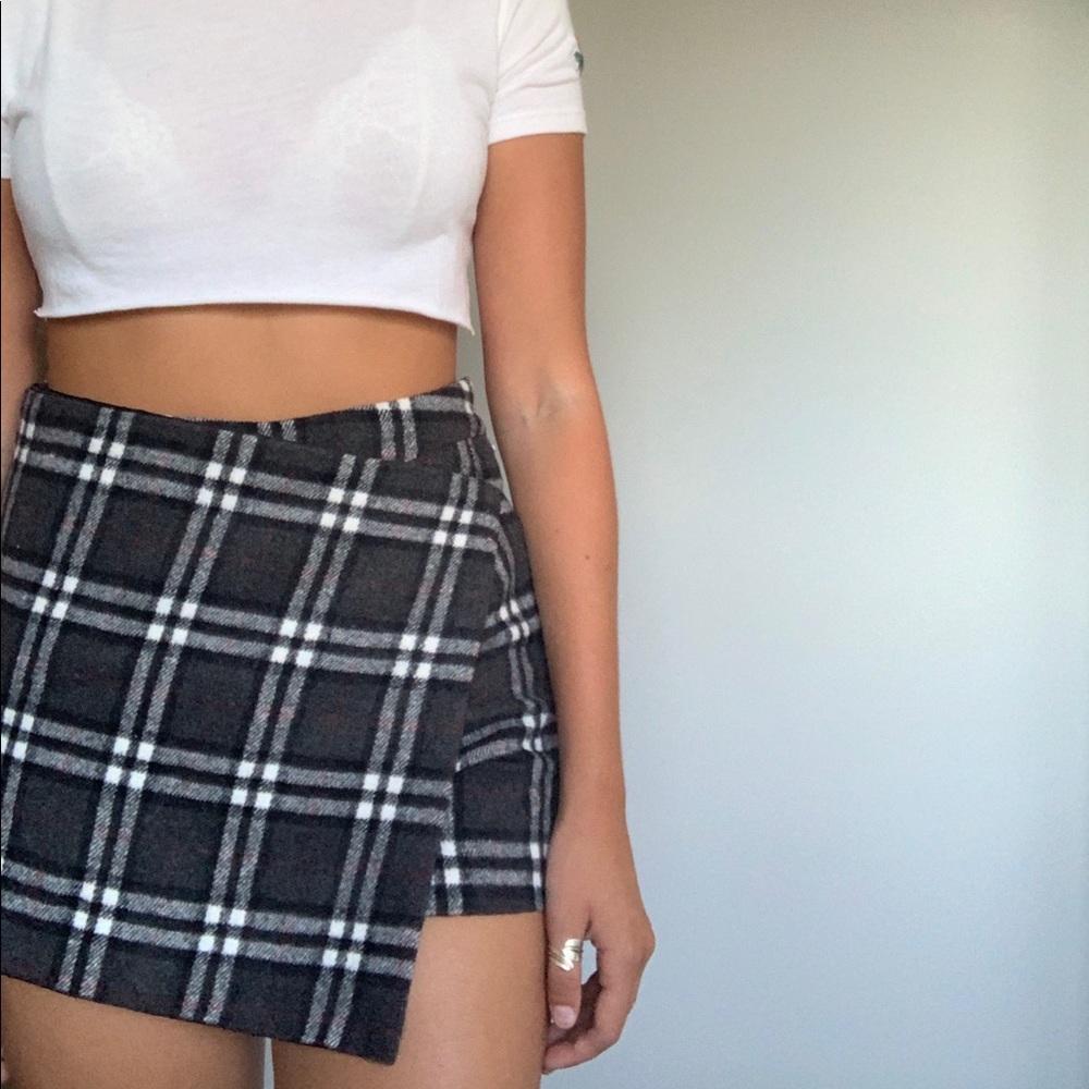 brandy melville plaid skort:)💜